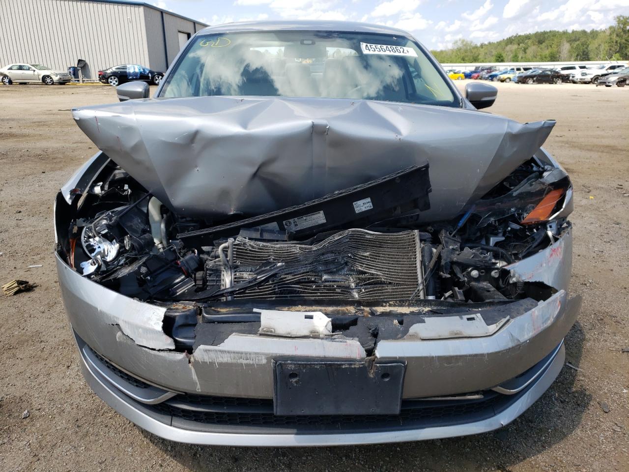 Photo 9 from auction – 2014 VOLKSWAGEN PASSAT SE with VIN 1VWBS7A34EC050553