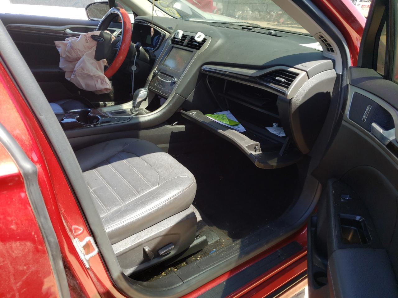 Photo 5 from auction – 2015 FORD FUSION SE with VIN 3FA6P0HD9FR204372