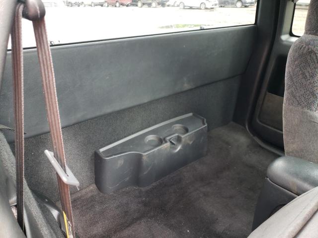 Photo 6 from auction – 2002 GMC SONOMA with VIN 1GTDT19W528129393