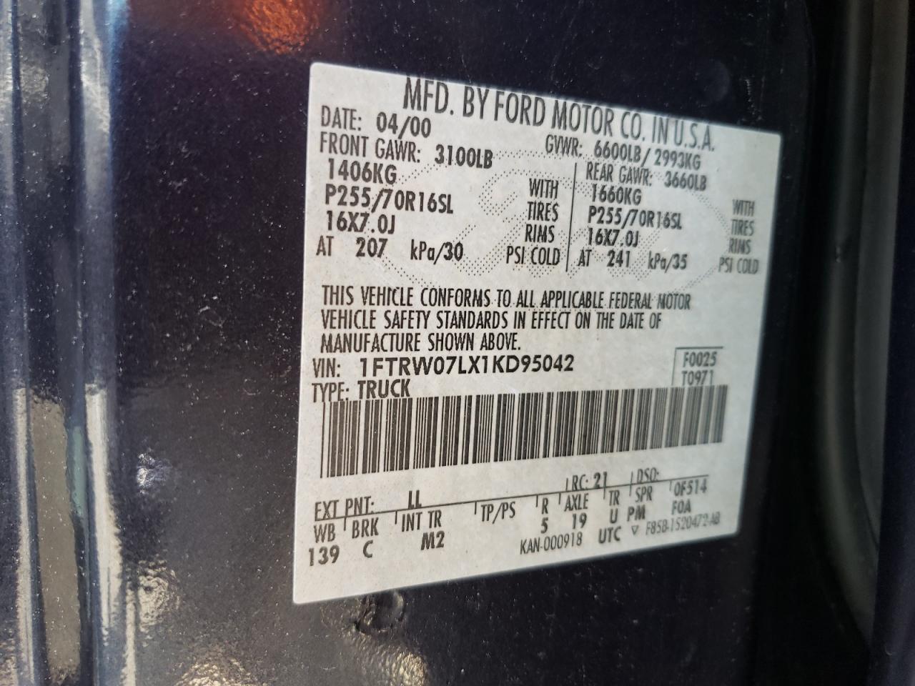 Photo 10 from auction – 2001 FORD F150 SUPER with VIN 1FTRW07LX1KD95042