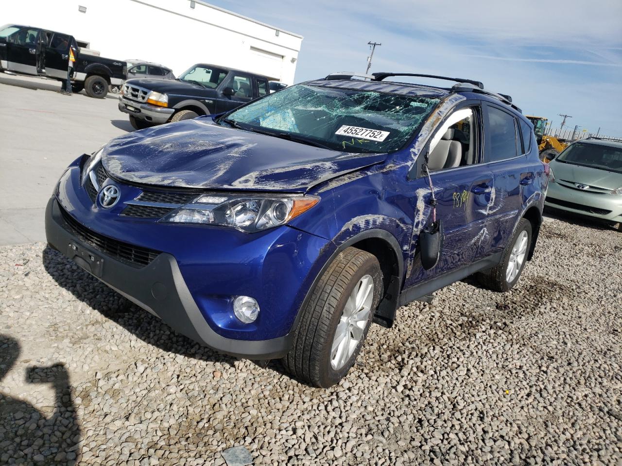 Photo 2 from auction – 2015 TOYOTA RAV4 LIMIT with VIN 2T3DFREV5FW232980