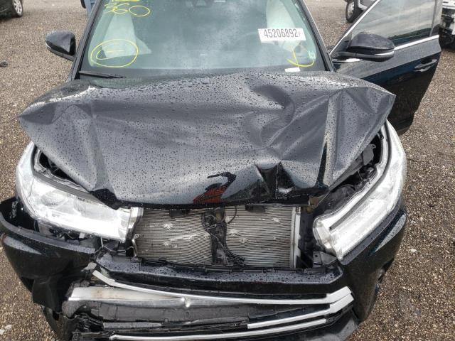 Photo 7 from auction – 2019 TOYOTA HIGHLANDER with VIN 5TDKZRFH5KS568373