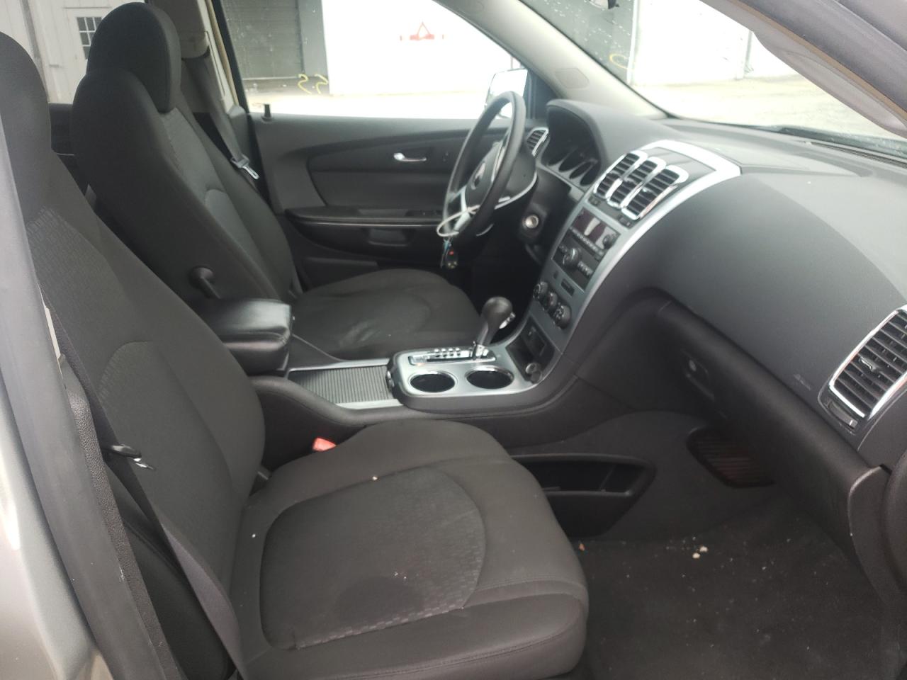 Foto 5 de la subasta – 2007 GMC ACADIA SLE con VIN 1GKEV13767J166196