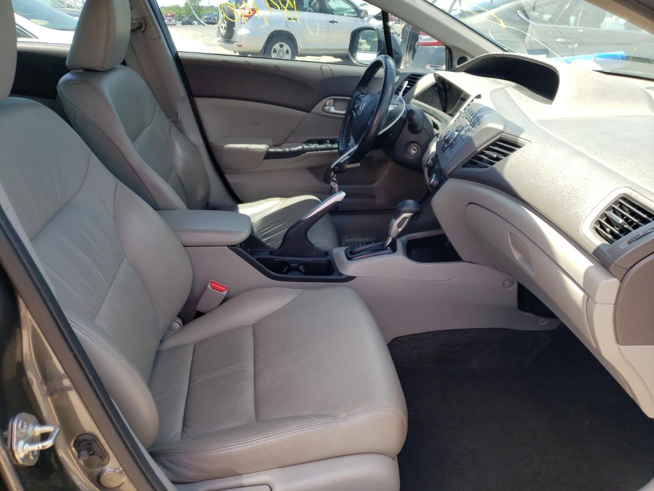 Photo 5 from auction – 2012 HONDA CIVIC EXL with VIN 19XFB2F94CE043354