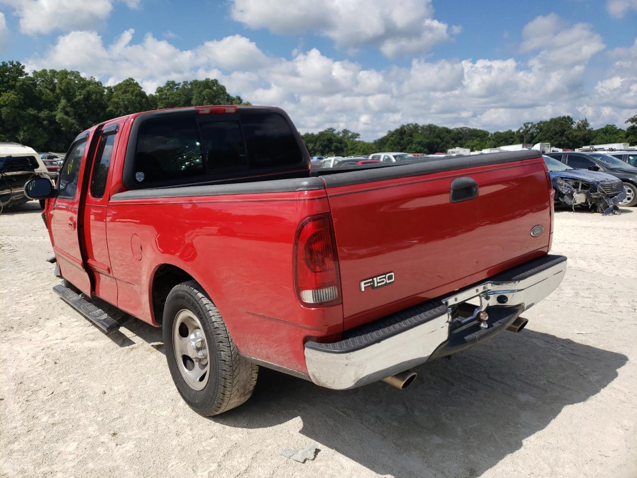 Photo 3 from auction – 2001 FORD F150 with VIN 1FTRX17W51NA00440