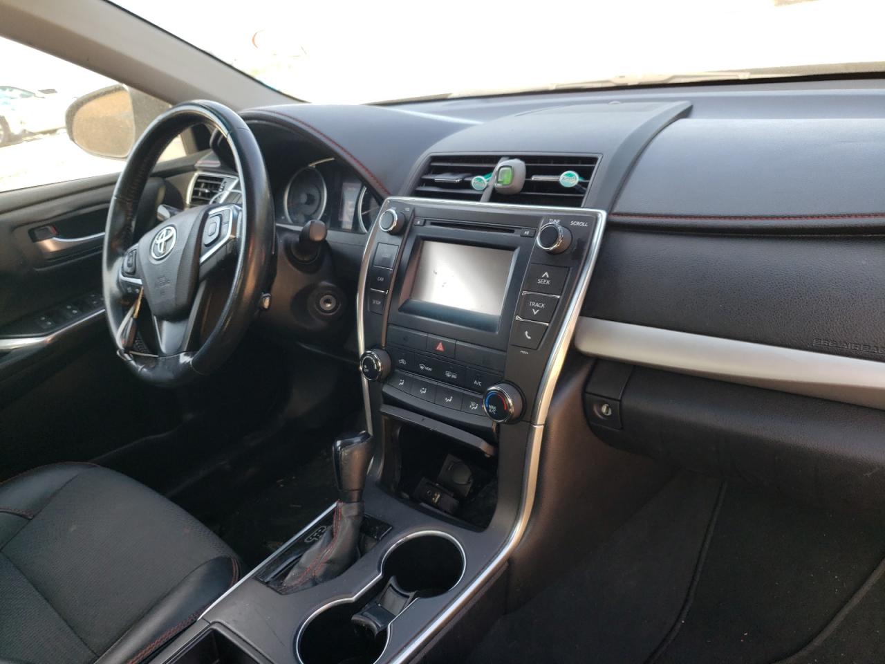 Photo 9 from auction – 2016 TOYOTA CAMRY LE with VIN 4T1BF1FK5GU575053