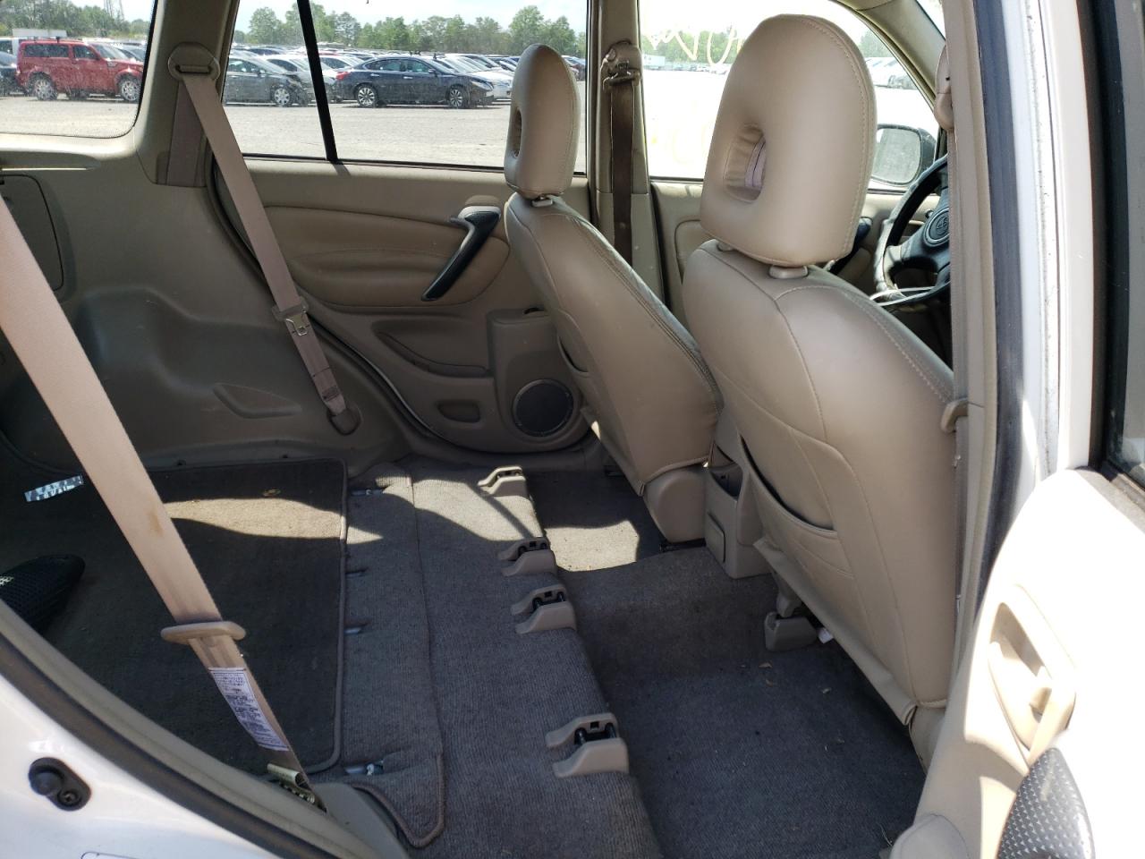 Photo 6 from auction – 2004 TOYOTA RAV4 with VIN JTEHH20V030246243