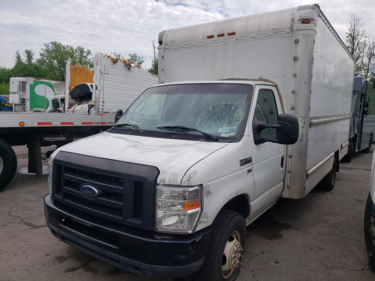 Photo 2 from auction – 2011 FORD F350 BUS with VIN 1FDWE3FL2BDA88149