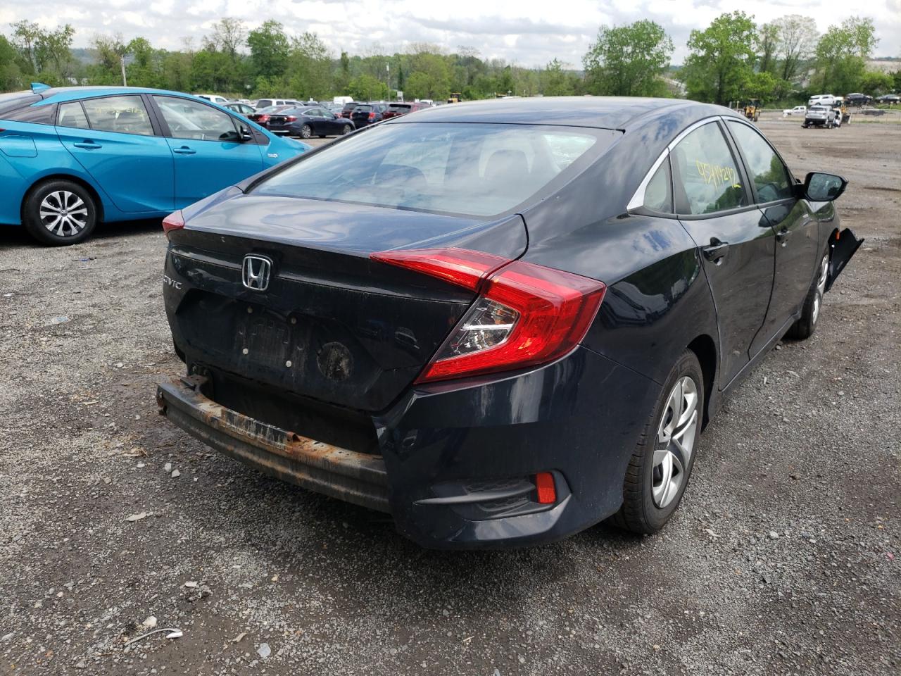 Photo 4 from auction – 2018 HONDA CIVIC LX with VIN 2HGFC2F55JH598732