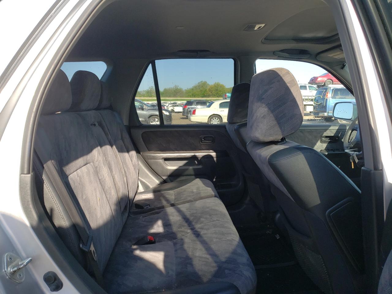 Photo 6 from auction – 2004 HONDA CR-V EX with VIN SHSRD78824U257529