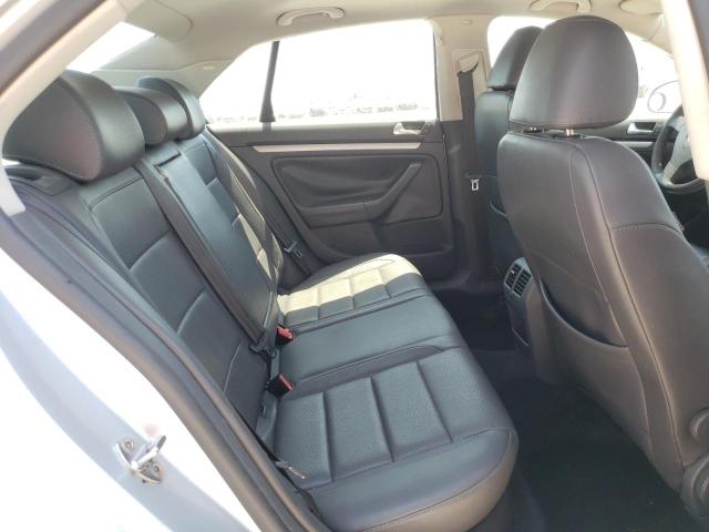 Photo 6 from auction – 2007 VOLKSWAGEN JETTA WOLF with VIN 3VWEF71K07M138834