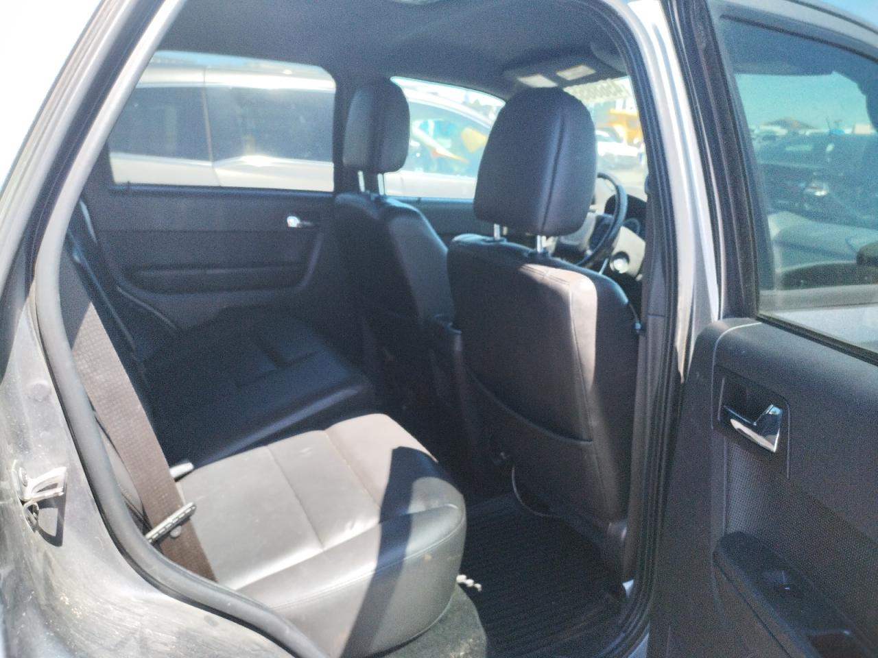 Photo 6 from auction – 2009 FORD ESCAPE with VIN 1FMCU94G09KA12823