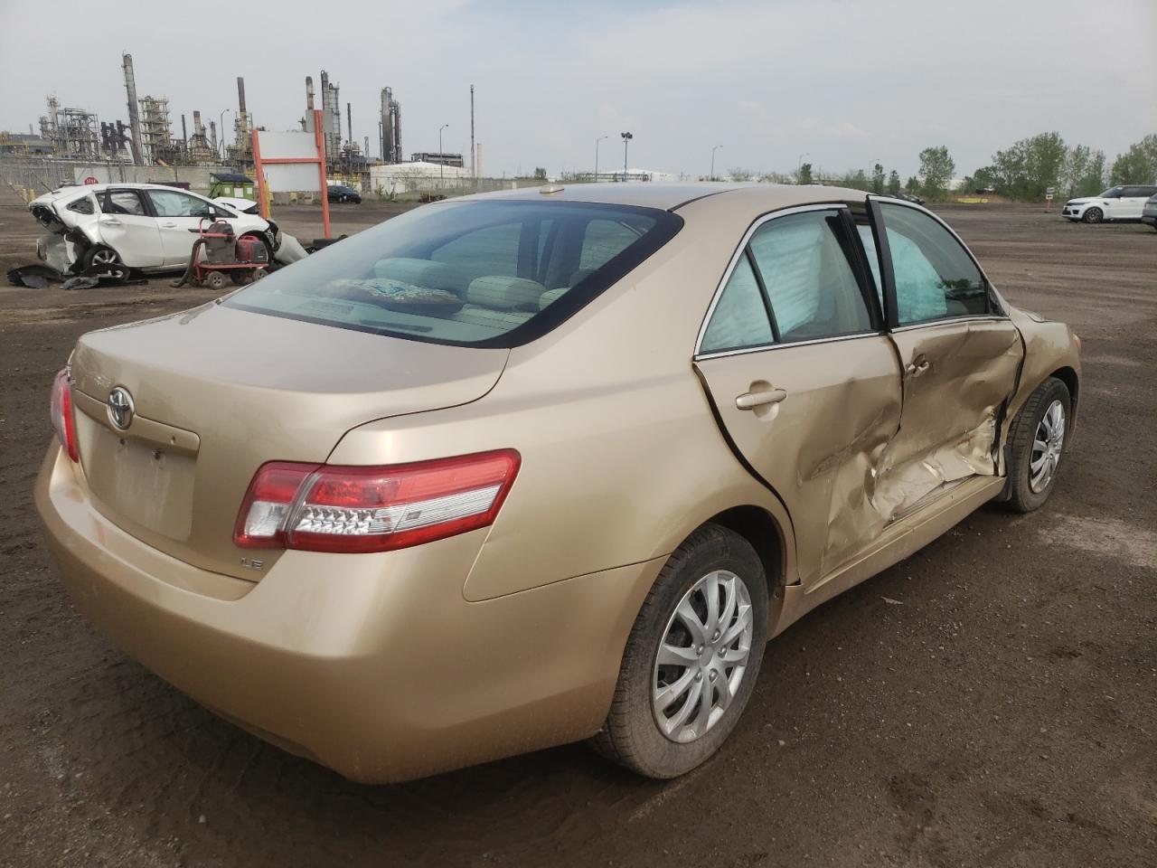 Photo 4 from auction – 2010 TOYOTA CAMRY BASE with VIN 4T1BF3EK0AU501544