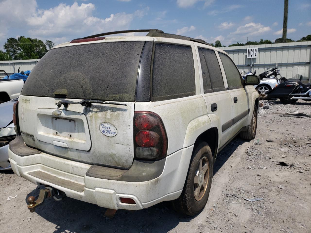 Photo 4 from auction – 2005 CHEVROLET TRAILBLAZE with VIN 1GNDS13S252124787