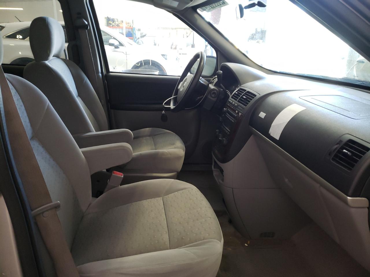 Photo 5 from auction – 2008 CHEVROLET UPLANDER L with VIN 1GNDV23118D208600