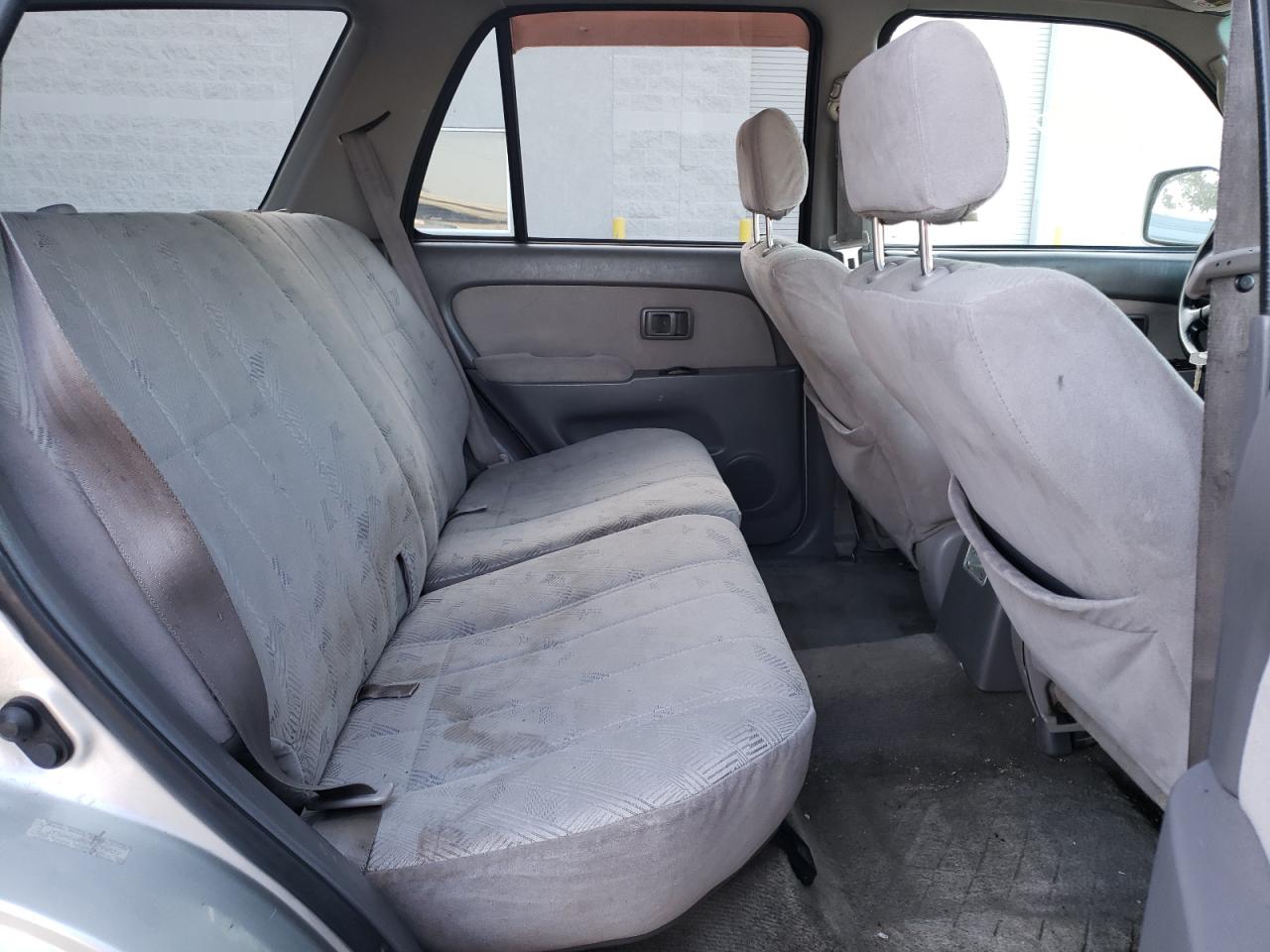 Photo 6 from auction – 2002 TOYOTA 4RUNNER SR with VIN JT3GN86R520235022