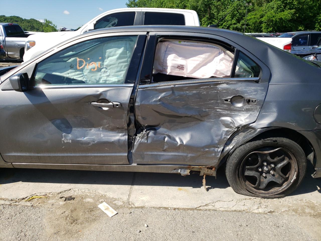 Photo 10 from auction – 2010 FORD FUSION SE with VIN 3FAHP0HA2AR418353