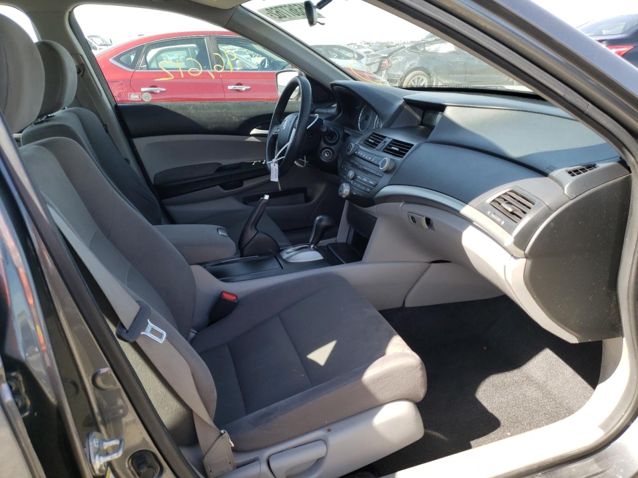 Photo 19 from auction – 2012 HONDA ACCORD LX with VIN 1HGCP2F33CA078293