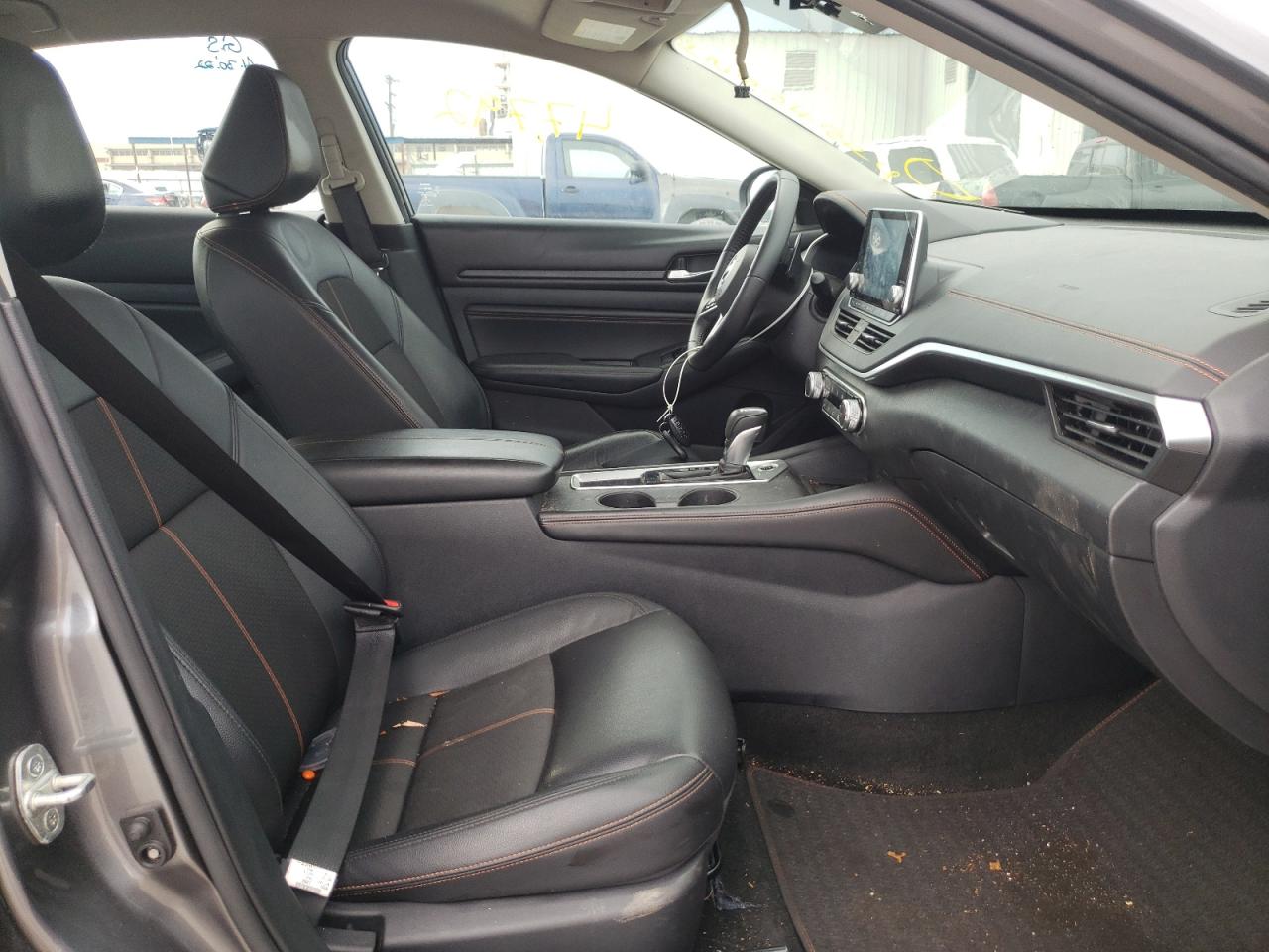 Photo 5 from auction – 2020 NISSAN ALTIMA SR with VIN 1N4BL4CV4LC210690