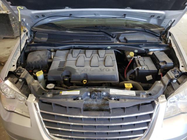 Photo 7 from auction – 2010 CHRYSLER TOWN & COU with VIN 2A4RR5DX2AR405876
