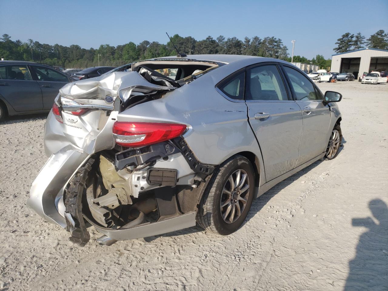 Photo 4 from auction – 2017 FORD FUSION S with VIN 3FA6P0G75HR189013