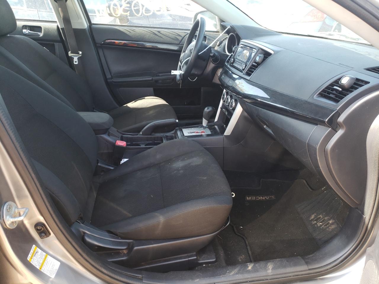 Photo 5 from auction – 2016 MITSUBISHI LANCER ES with VIN JA32U2FU6GU008043