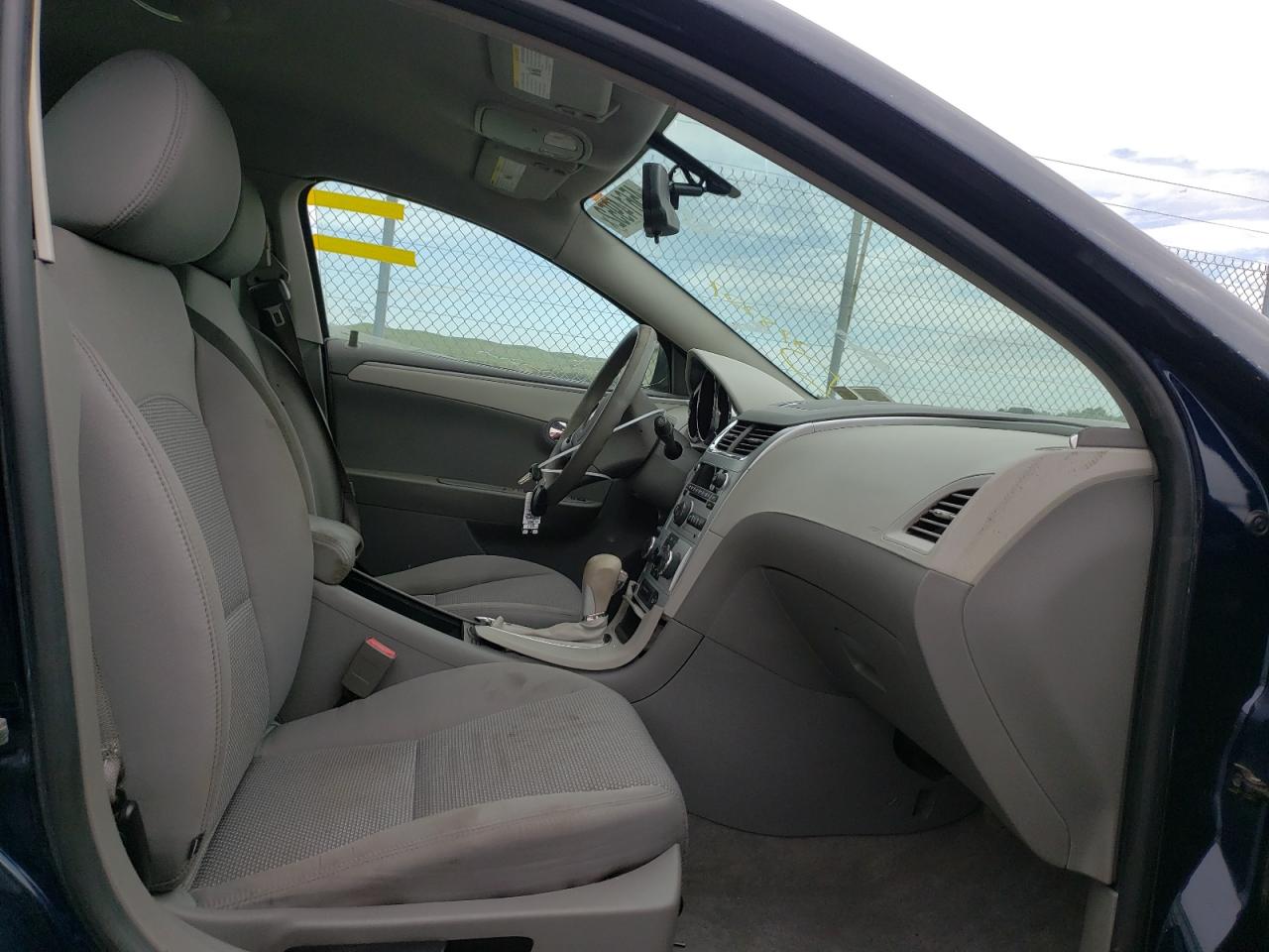 Photo 5 from auction – 2011 CHEVROLET MALIBU LS with VIN 1G1ZB5E10BF278227