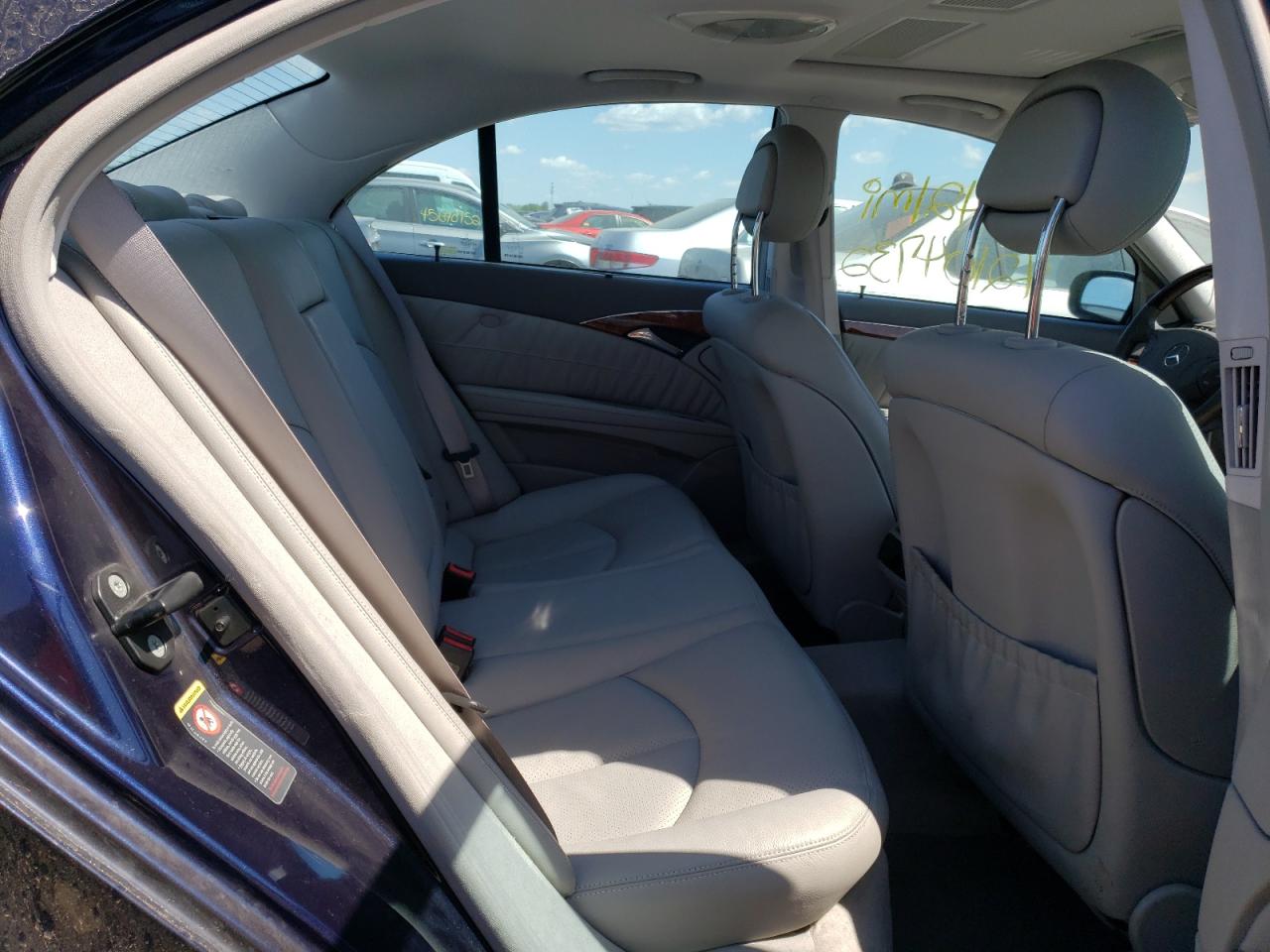 Photo 6 from auction – 2005 MERCEDES-BENZ E 500 4MAT with VIN WDBUF83J45X187002