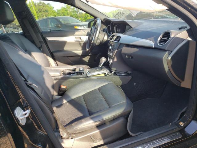 Photo 5 from auction – 2012 MERCEDES-BENZ C 250 with VIN WDDGF4HB9CA607948