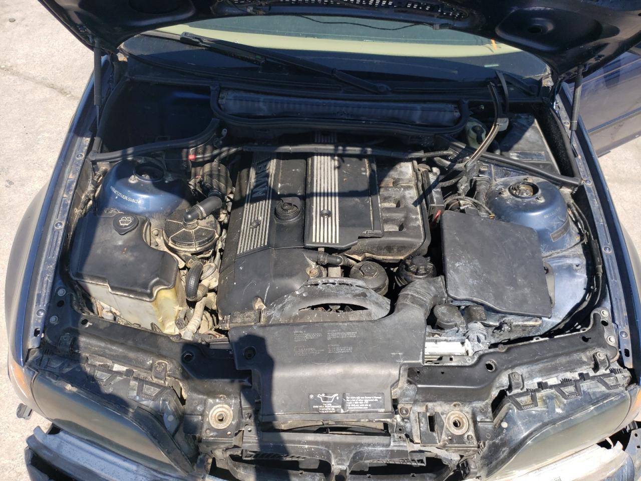 Photo 7 from auction – 2003 BMW 325 I with VIN WBAET37493NJ34842