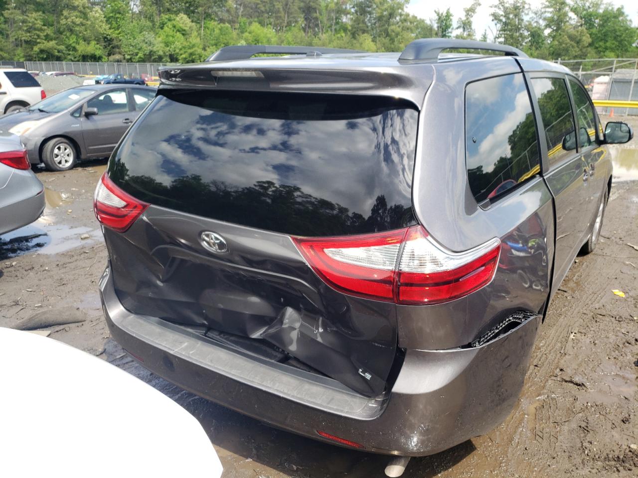 Photo 19 from auction – 2015 TOYOTA SIENNA LE with VIN 5TDKK3DC8FS649172