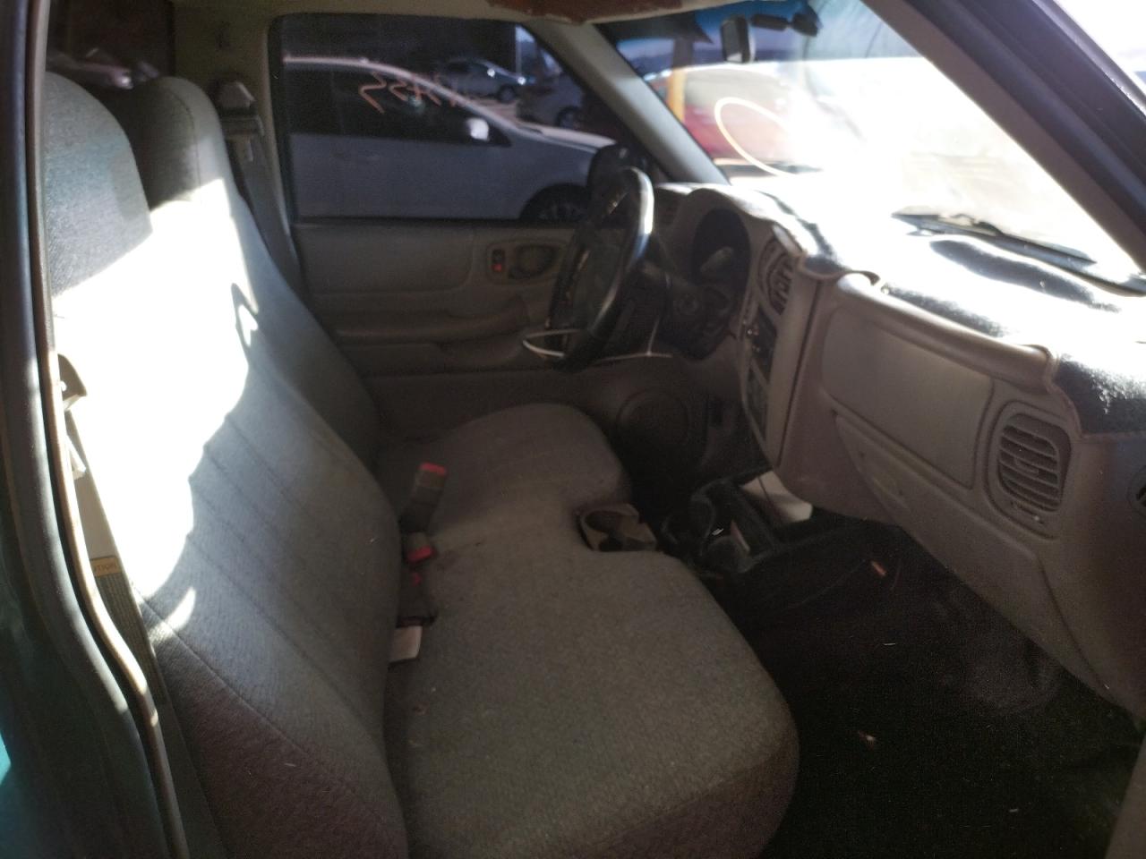 Photo 5 from auction – 1998 ISUZU HOMBRE with VIN 1GGCS1448W8660550