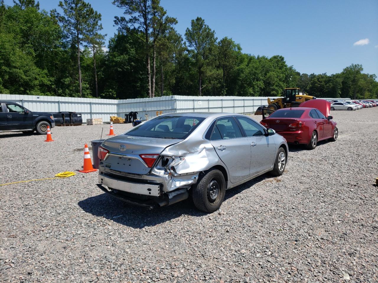 Photo 4 from auction – 2017 TOYOTA CAMRY LE with VIN 4T1BF1FK1HU375417