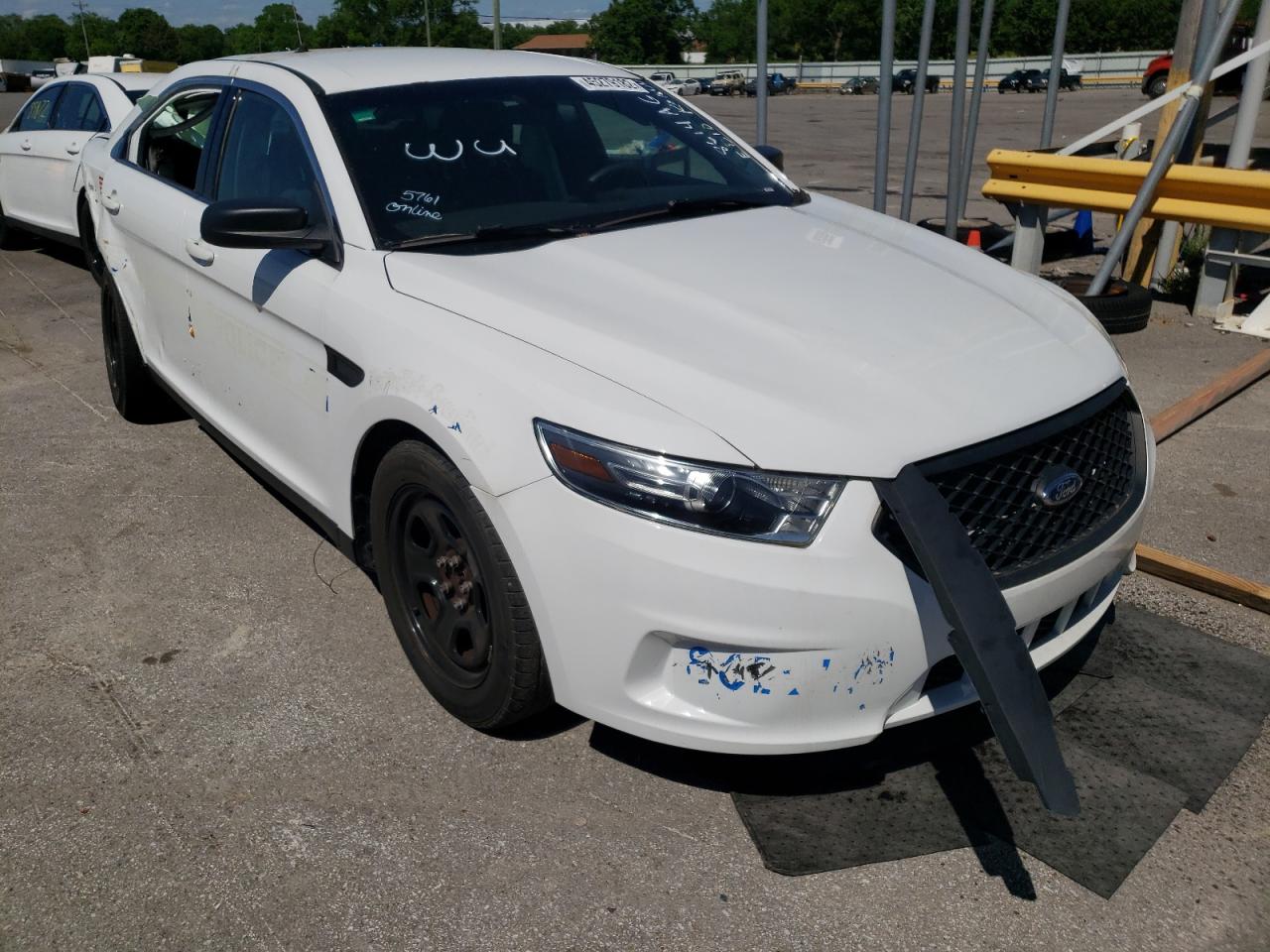 FORD TAURUS POL 2017 with VIN 1FAHP2L80HG123804 - Photo from auction