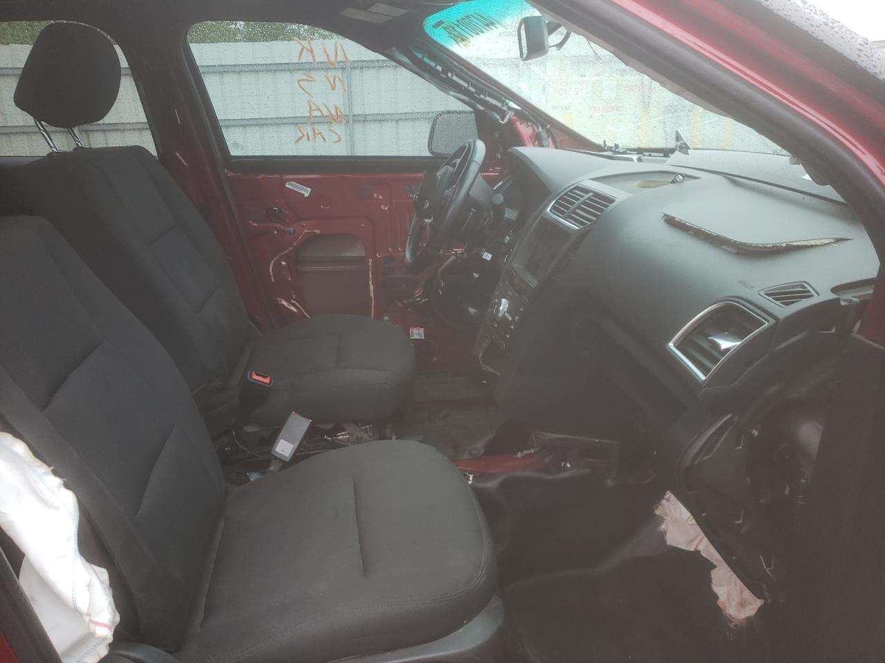 Photo 5 from auction – 2016 FORD EXPLORER S with VIN 1FM5K8GT2GGB89701