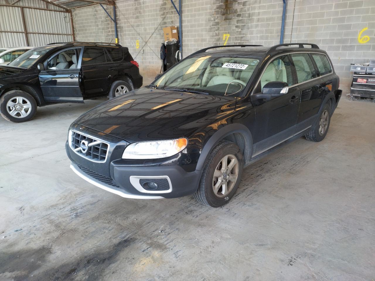 Photo 2 from auction – 2010 VOLVO XC70 3.2 with VIN YV4982BZ0A1090024
