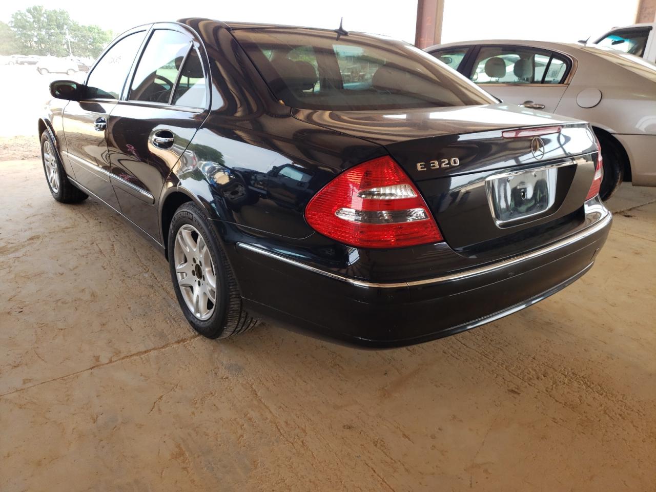 Photo 3 from auction – 2004 MERCEDES-BENZ E 320 with VIN WDBUF65J54A437575