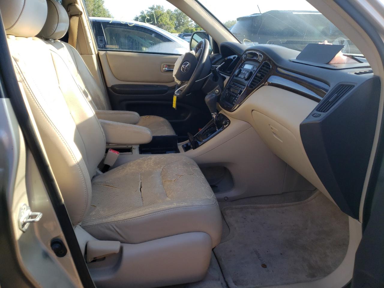 Photo 5 from auction – 2002 TOYOTA HIGHLANDER with VIN JTEGF21AX20061094