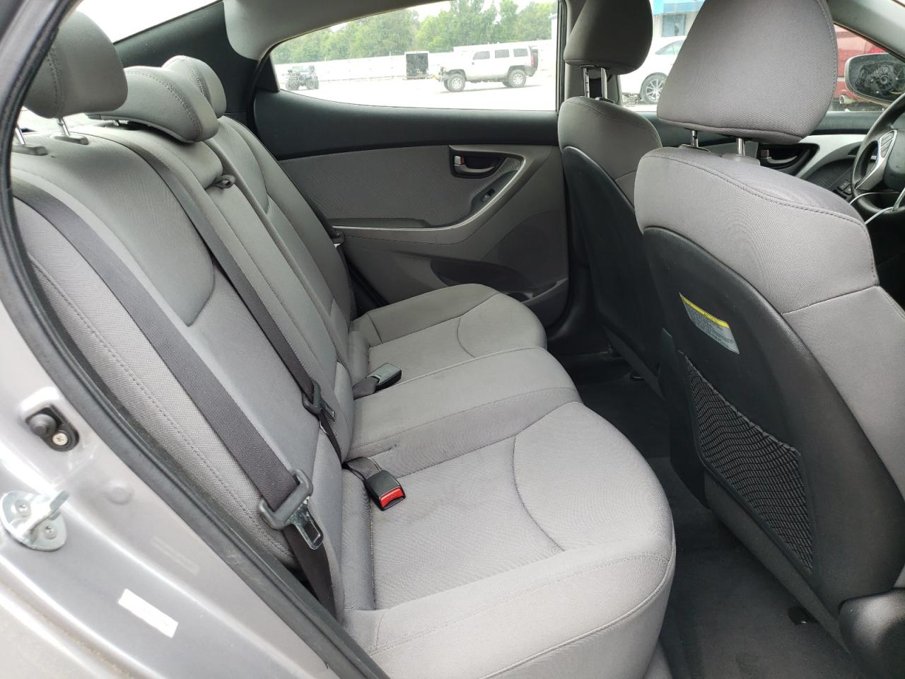 Photo 6 from auction – 2011 HYUNDAI ELANTRA GL with VIN KMHDH4AE4BU163754