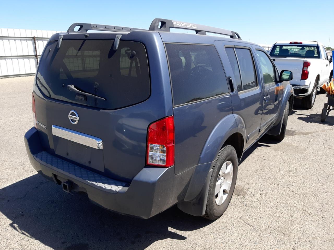 Photo 4 from auction – 2007 NISSAN PATHFINDER with VIN 5N1AR18W77C606182