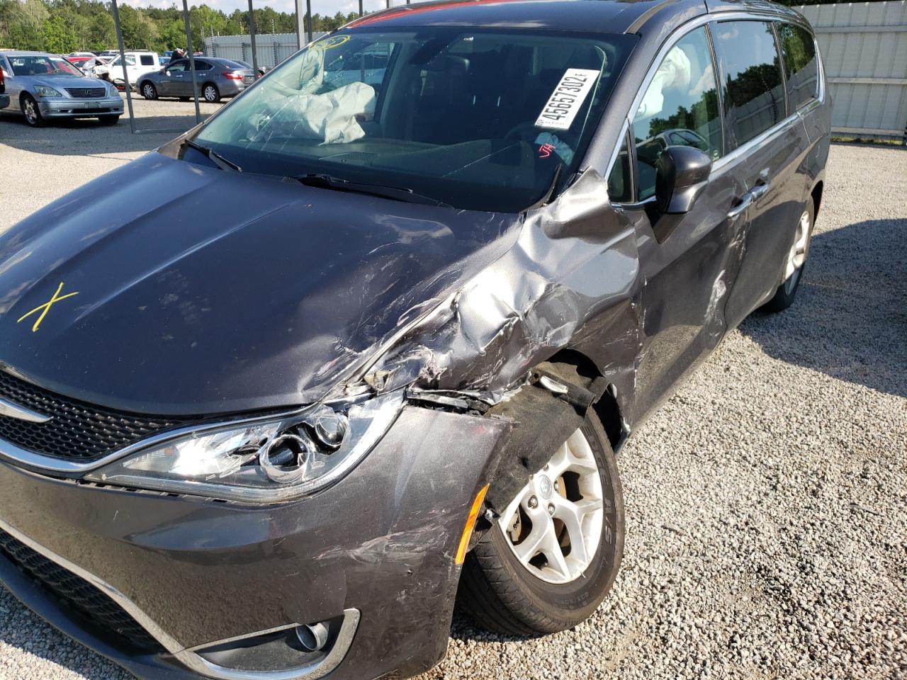 Photo 9 from auction – 2018 CHRYSLER PACIFICA T with VIN 2C4RC1FG1JR353556