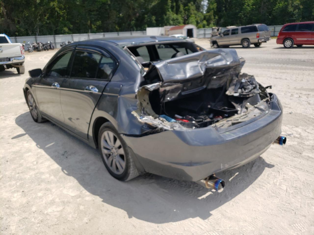 Photo 3 from auction – 2011 HONDA ACCORD EXL with VIN 1HGCP3F87BA003192