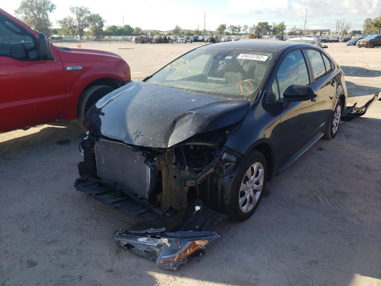 Photo 2 from auction – 2020 TOYOTA COROLLA LE with VIN 5YFEPRAE8LP034004