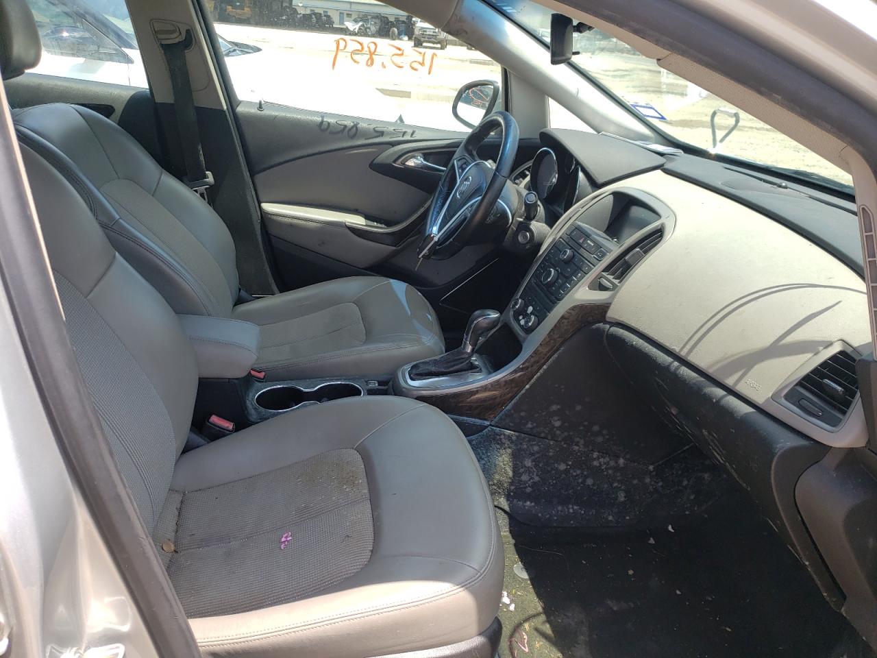 Photo 5 from auction – 2012 BUICK VERANO with VIN 1G4PP5SK9C4163289