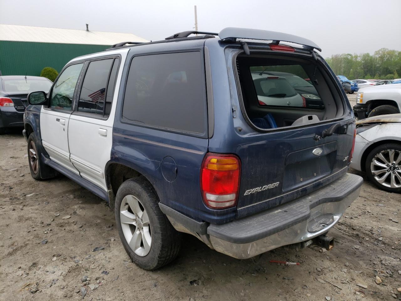 Foto 3 de la subasta – 1998 FORD EXPLORER con VIN 1FMZU35P3WZC29498