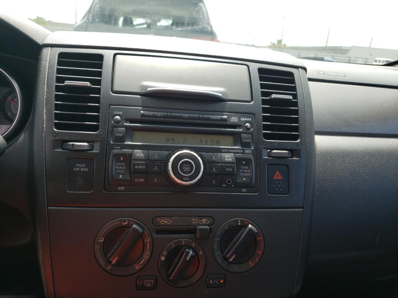 Photo 9 from auction – 2008 NISSAN VERSA S with VIN 3N1BC13E48L423372