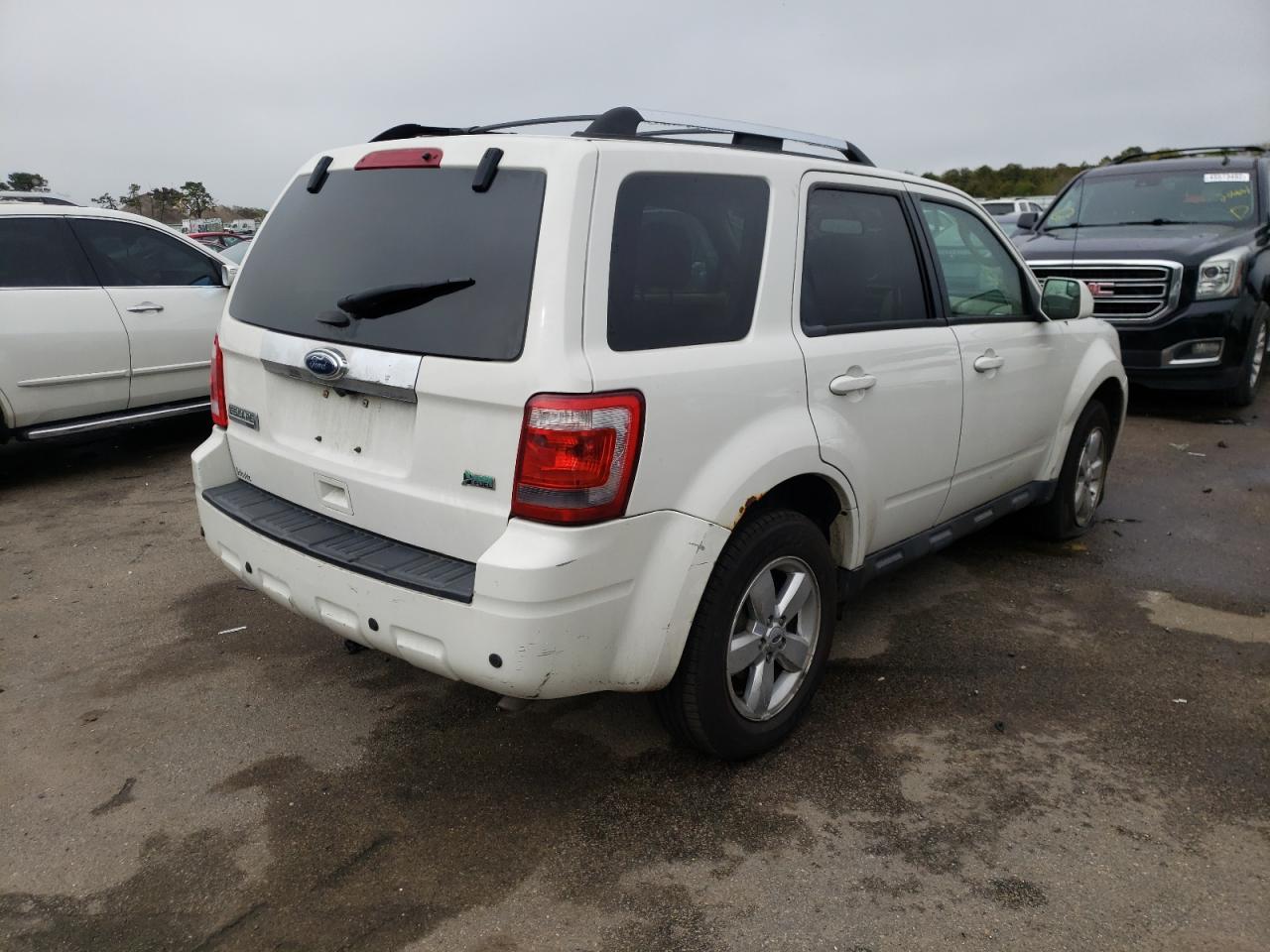 Photo 4 from auction – 2012 FORD ESCAPE LIM with VIN 1FMCU9EG5CKB87011