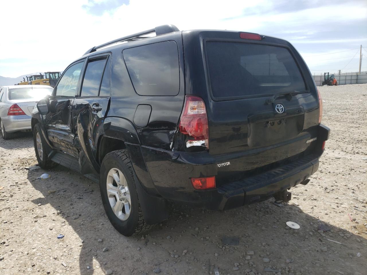 Photo 3 from auction – 2005 TOYOTA 4RUNNER SR with VIN JTEBU14R250067469