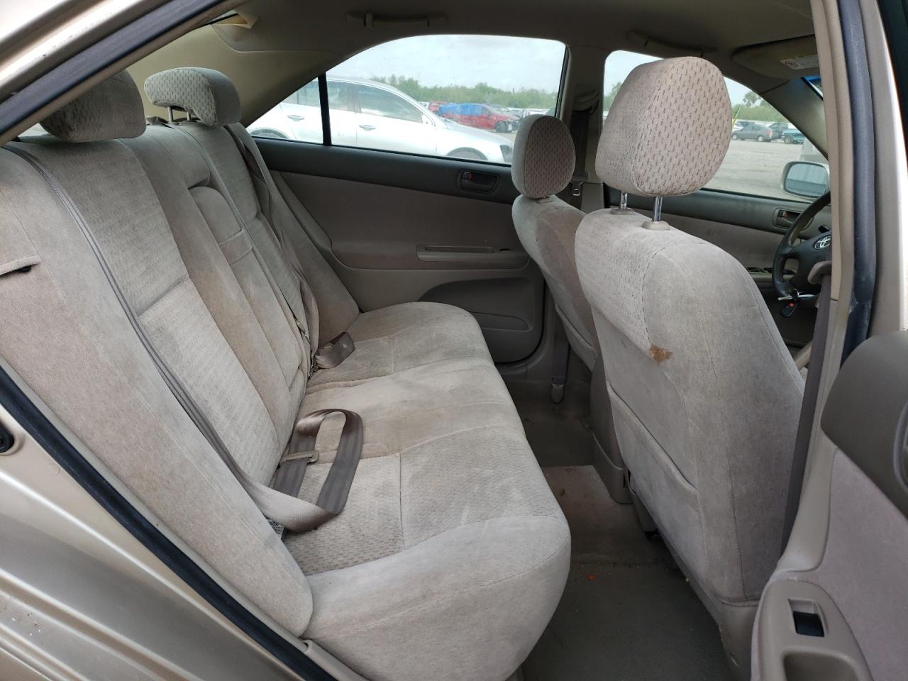 Photo 6 from auction – 2002 TOYOTA CAMRY LE with VIN JTDBE32K620124559