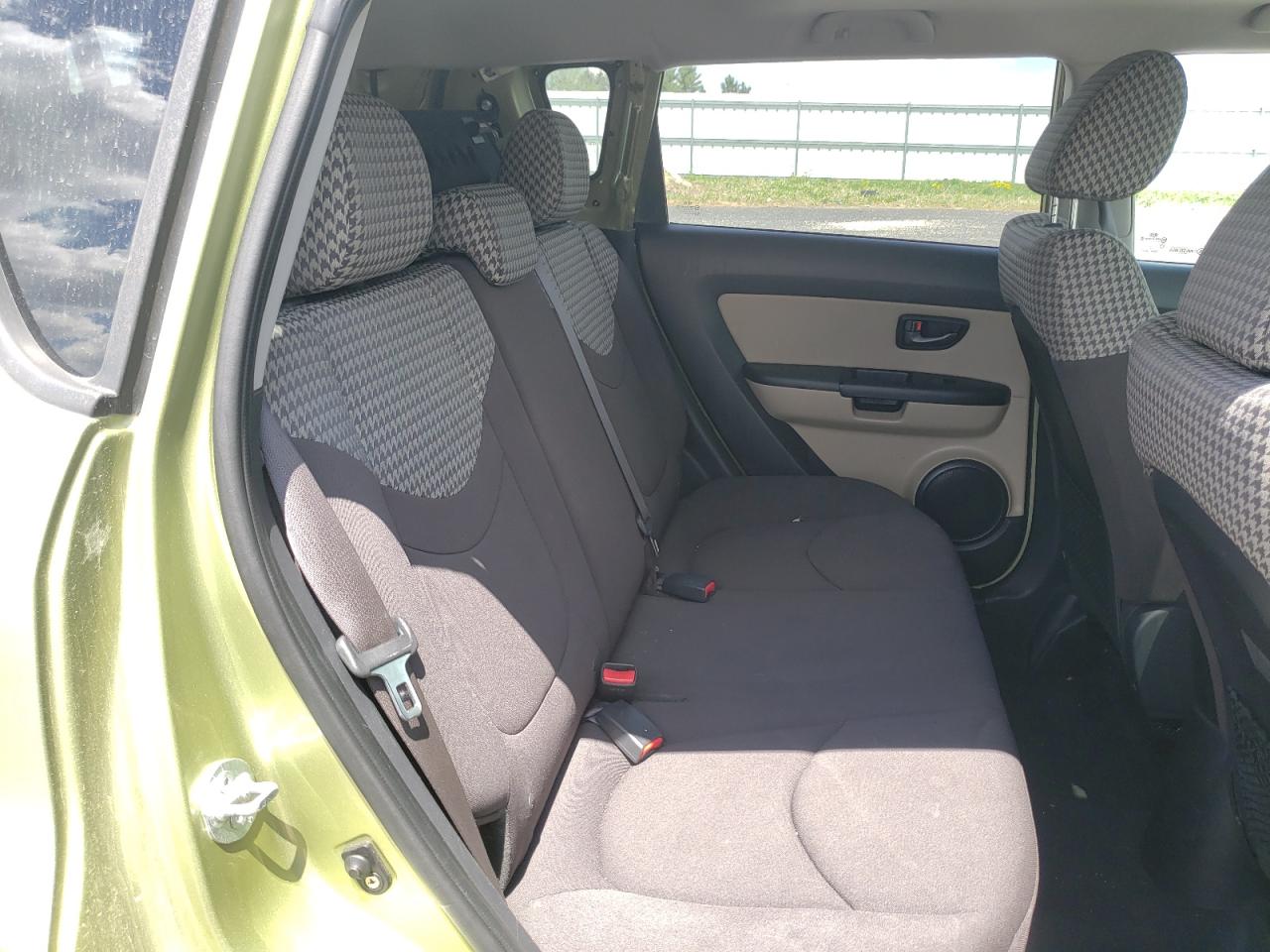 Photo 6 from auction – 2011 KIA SOUL + with VIN KNDJT2A23B7251077